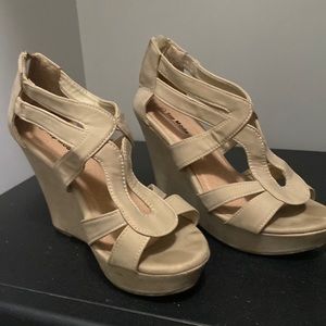 Heels plataforma, 7, beige